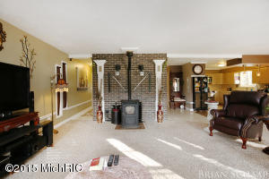 150 Ecklund St, Sparta, MI 49345 photo 5