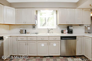 150 Ecklund St, Sparta, MI 49345 photo 10