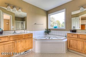 545 Hartfield SE, Ada, MI 49301 photo 12