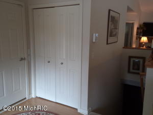 2804 Creekside Ct, Dorr, MI 49323 photo 6