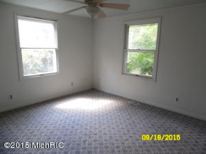 13425 M-96, Augusta, MI 49012 photo 5