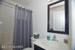 235 Deer Run Dr, Plainwell, MI 49080 photo 21
