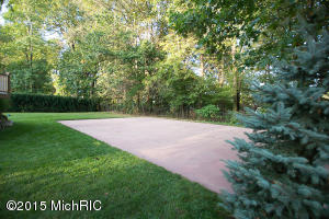235 Deer Run Dr, Plainwell, MI 49080 photo 38