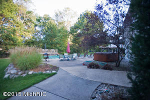 235 Deer Run Dr, Plainwell, MI 49080 photo 33