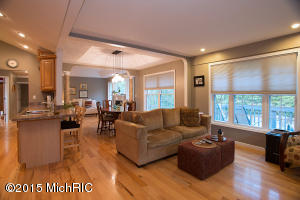 235 Deer Run Dr, Plainwell, MI 49080 photo 6