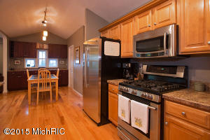 235 Deer Run Dr, Plainwell, MI 49080 photo 14