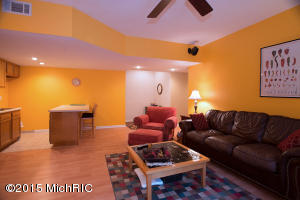 235 Deer Run Dr, Plainwell, MI 49080 photo 27