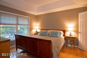 235 Deer Run Dr, Plainwell, MI 49080 photo 18