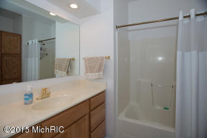 235 Deer Run Dr, Plainwell, MI 49080 photo 30