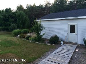3812 E Cedar Tree Ln, White Cloud, MI 49349 photo 8