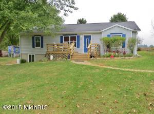 19272 Featherstone Rd, Constantine, MI 49042 photo 1