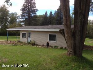 9877 30th Ave, Remus, MI 49340 photo 2