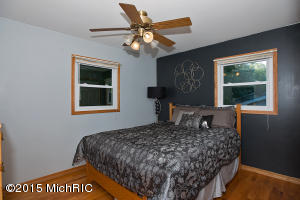 532 Cosmopolitan, Marshall, MI 49068 photo 9