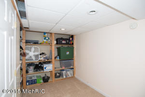 532 Cosmopolitan, Marshall, MI 49068 photo 13