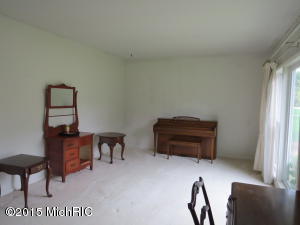 1058 2nd Division, Plainwell, MI 49080 photo 5