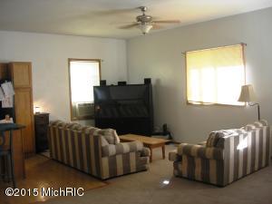 135 E Second St, Constantine, MI 49042 photo 6