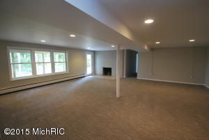 76 W Chestnut St, Douglas, MI 49406 photo 21