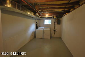 76 W Chestnut St, Douglas, MI 49406 photo 28