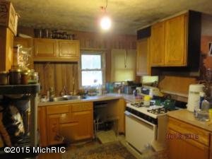 811 53rd St, Pullman, MI 49450 photo 3