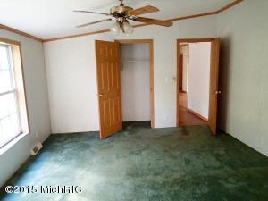  24618 N Shore Dr, Edwardsburg, MI 49112 photo 11