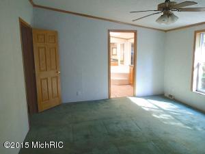  24618 N Shore Dr, Edwardsburg, MI 49112 photo 10