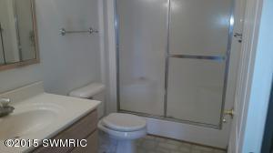 80574 32nd Ave, Covert, MI 49043 photo 5