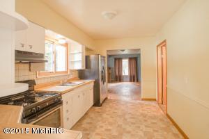 202 Brown St, Belding, MI 48809 photo 11