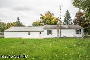 202 Brown St, Belding, MI 48809 photo 3