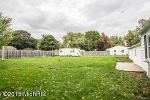 202 Brown St, Belding, MI 48809 photo 6