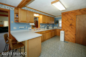 156 E Peterson Dr, Gobles, MI 49055 photo 8
