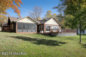 156 E Peterson Dr, Gobles, MI 49055 photo 2