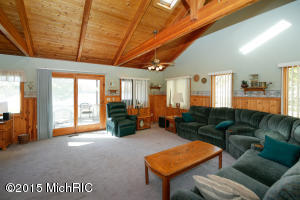 156 E Peterson Dr, Gobles, MI 49055 photo 5