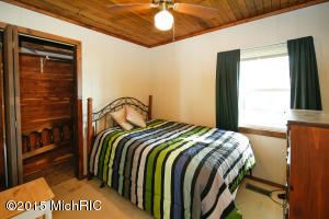 156 E Peterson Dr, Gobles, MI 49055 photo 17