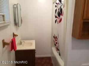 22 Abbott, Coldwater, MI 49036 photo 13