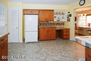 1177 Baseline Rd, Plainwell, MI 49080 photo 10