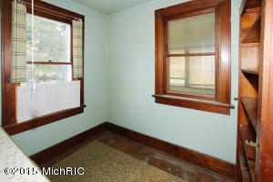 413 Hicks Ave, Plainwell, MI 49080 photo 12