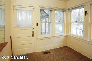 413 Hicks Ave, Plainwell, MI 49080 photo 4