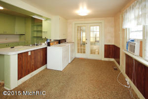 413 Hicks Ave, Plainwell, MI 49080 photo 17