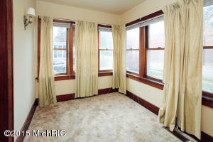 413 Hicks Ave, Plainwell, MI 49080 photo 10