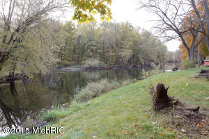 413 Hicks Ave, Plainwell, MI 49080 photo 24