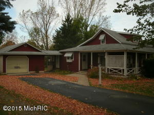 2037 Royal, Mcbride, MI 48852 photo 3
