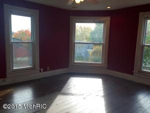 106 Third St, Buchanan, MI 49107 photo 7