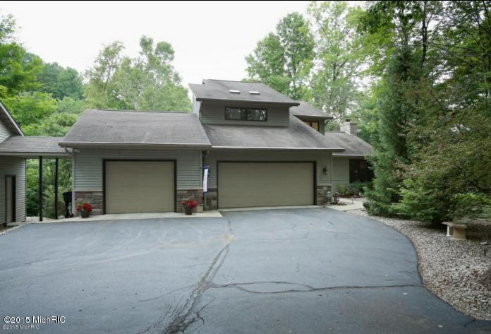14010 Doster Rd, Plainwell, MI 49080 photo 2