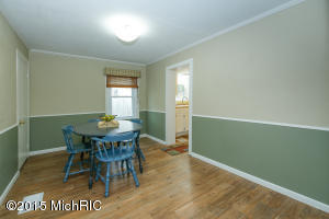 615 S Main St, Plainwell, MI 49080 photo 6