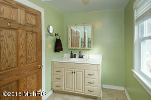 615 S Main St, Plainwell, MI 49080 photo 13