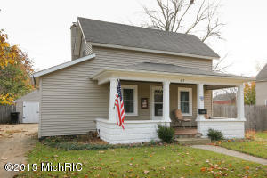 615 S Main St, Plainwell, MI 49080 photo 1