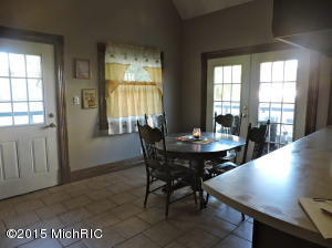 414 S Main St, Reading, MI 49274 photo 5