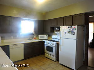 414 S Main St, Reading, MI 49274 photo 7