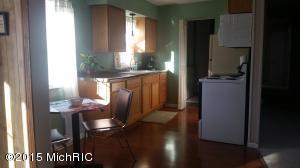 495 Avenue C, Springfield, MI 49037 photo 5