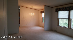 581 S Johnson St, White Cloud, MI 49349 photo 5